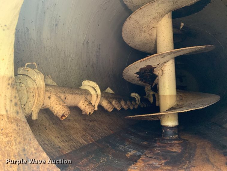 image for item LI9134 2009 Tiger Manufacturing  gel slurry tank trailer