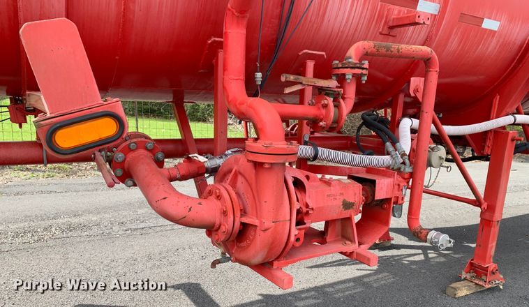 image for item LI9134 2009 Tiger Manufacturing  gel slurry tank trailer