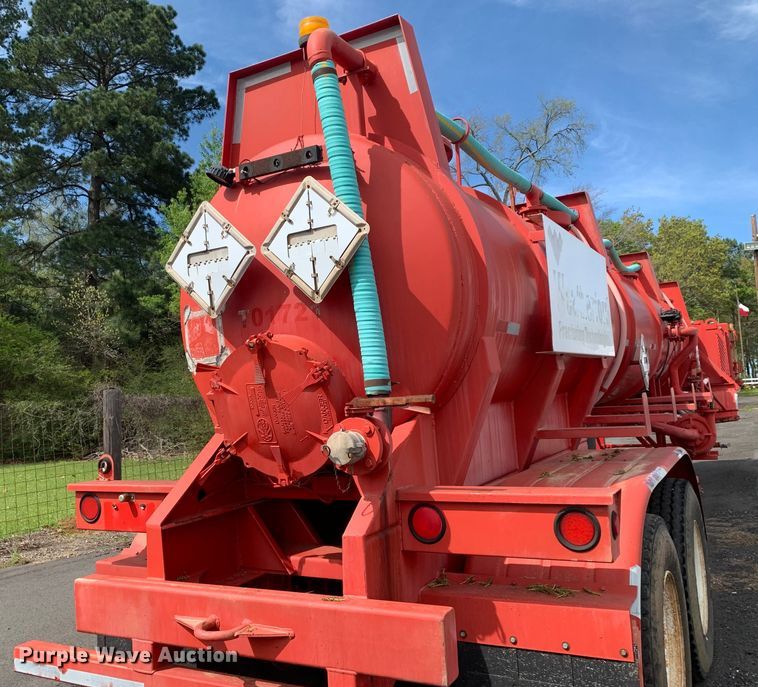 image for item LI9134 2009 Tiger Manufacturing  gel slurry tank trailer