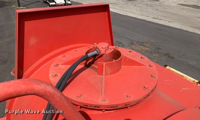 image for item LI9134 2009 Tiger Manufacturing  gel slurry tank trailer