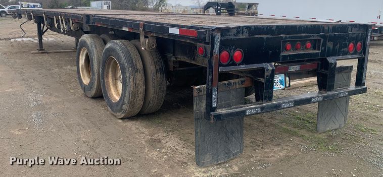 image for item LI9155 1997 Fruehauf PBFL-NF2S-45N  flatbed trailer