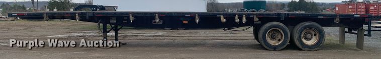 image for item LI9155 1997 Fruehauf PBFL-NF2S-45N  flatbed trailer