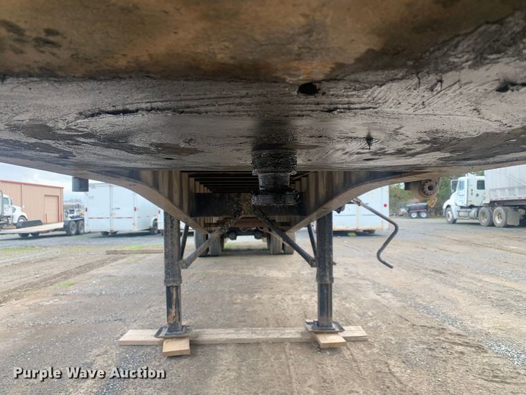 image for item LI9155 1997 Fruehauf PBFL-NF2S-45N  flatbed trailer