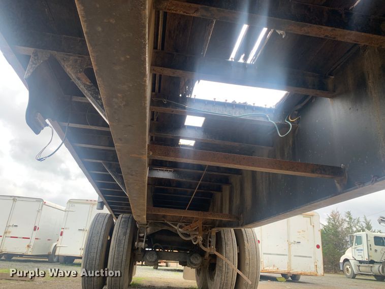 image for item LI9155 1997 Fruehauf PBFL-NF2S-45N  flatbed trailer