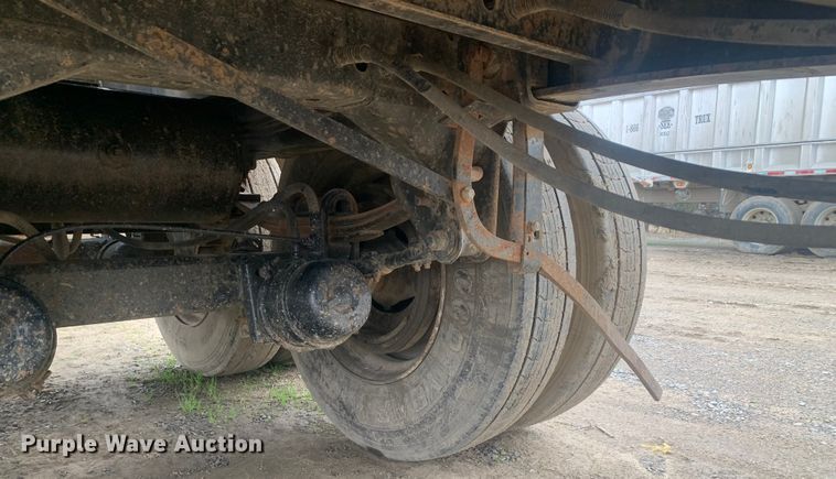 image for item LI9155 1997 Fruehauf PBFL-NF2S-45N  flatbed trailer