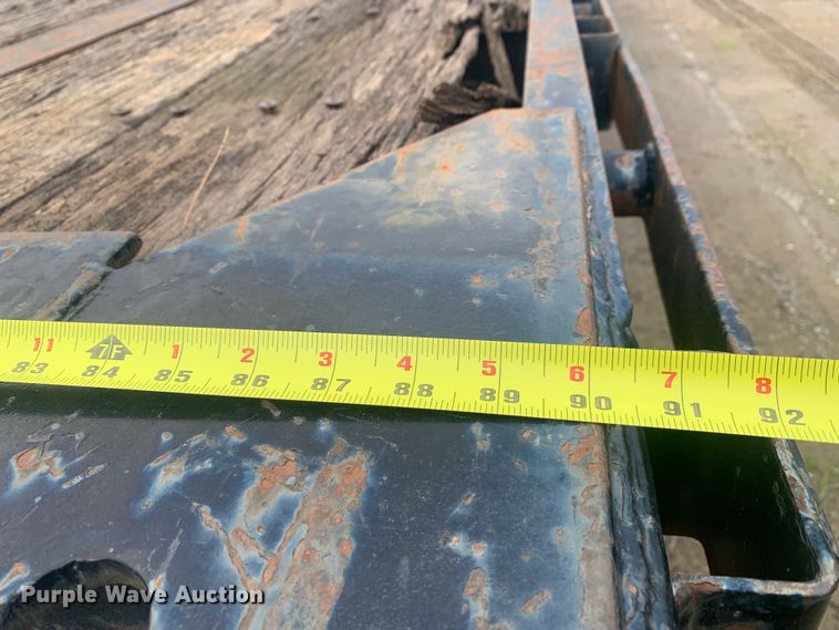 image for item LI9155 1997 Fruehauf PBFL-NF2S-45N  flatbed trailer