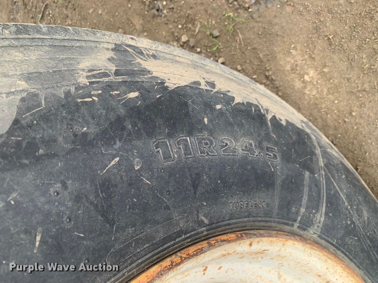 image for item LI9155 1997 Fruehauf PBFL-NF2S-45N  flatbed trailer