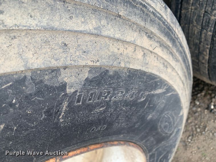 image for item LI9155 1997 Fruehauf PBFL-NF2S-45N  flatbed trailer