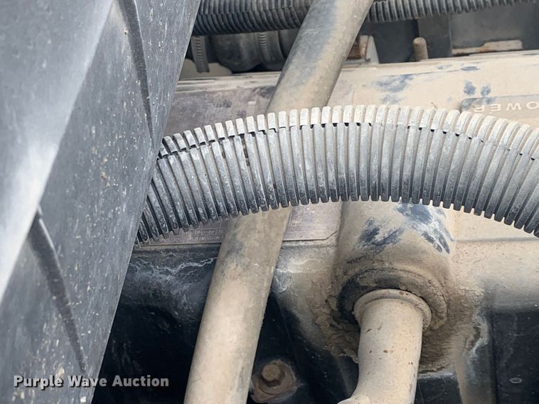 image for item LI9156 2011 International DuraStar 4300  truck cab and chassis