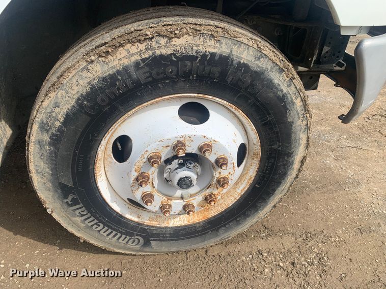 image for item LI9156 2011 International DuraStar 4300  truck cab and chassis