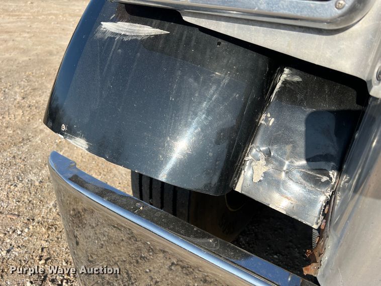 image for item LI9546 2006 Peterbilt 379  semi truck