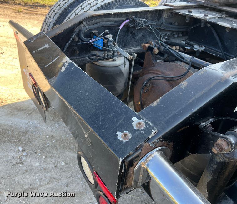 image for item LI9546 2006 Peterbilt 379  semi truck