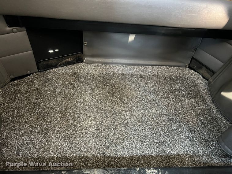 image for item LI9546 2006 Peterbilt 379  semi truck