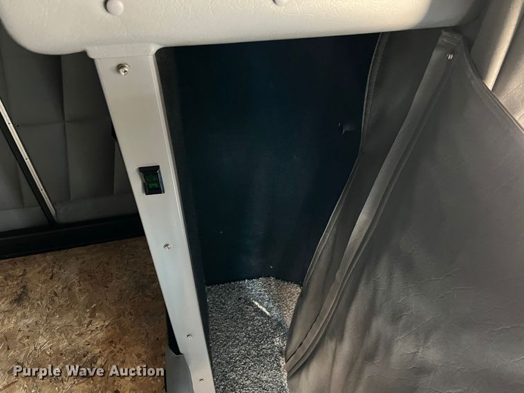 image for item LI9546 2006 Peterbilt 379  semi truck