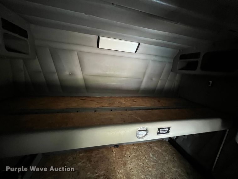 image for item LI9546 2006 Peterbilt 379  semi truck