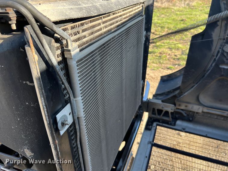 image for item LI9546 2006 Peterbilt 379  semi truck