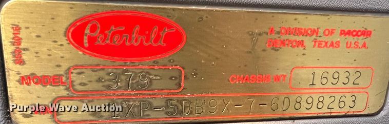 image for item LI9546 2006 Peterbilt 379  semi truck