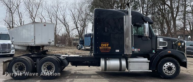image for item LJ9564 2012 Freightliner Coronado SD  semi truck