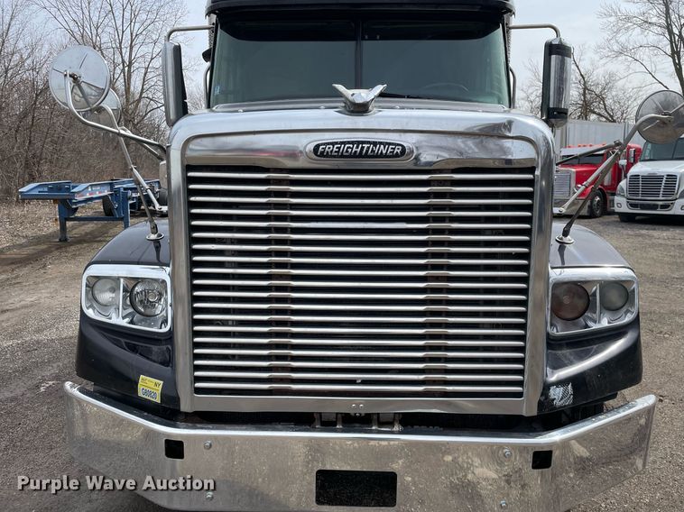 image for item LJ9564 2012 Freightliner Coronado SD  semi truck