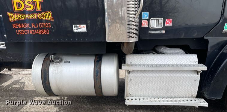 image for item LJ9564 2012 Freightliner Coronado SD  semi truck