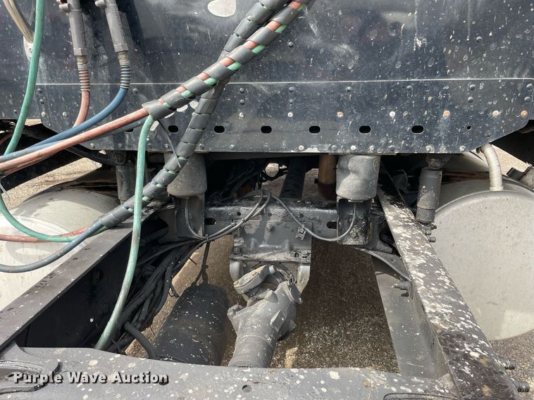 image for item LJ9564 2012 Freightliner Coronado SD  semi truck