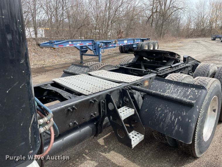 image for item LJ9564 2012 Freightliner Coronado SD  semi truck