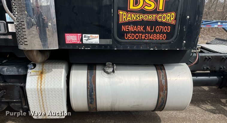 image for item LJ9564 2012 Freightliner Coronado SD  semi truck