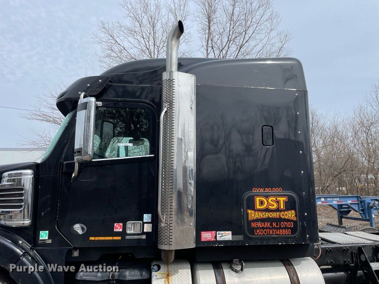 image for item LJ9564 2012 Freightliner Coronado SD  semi truck