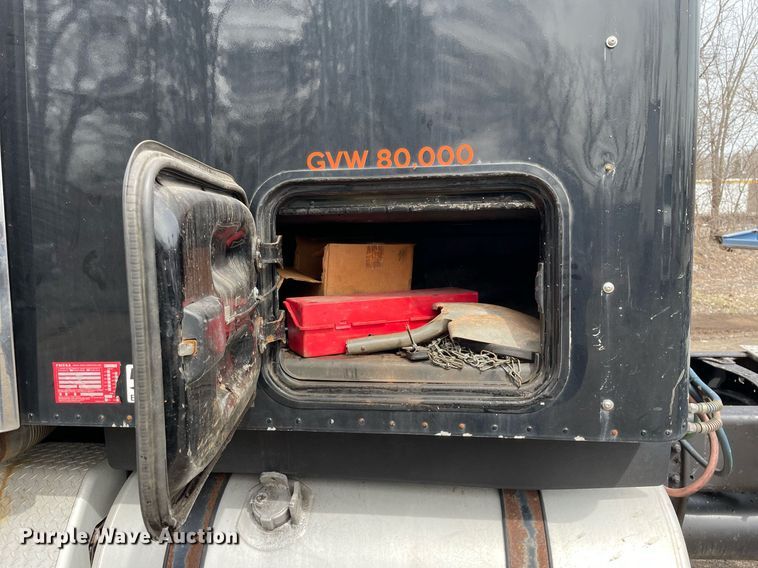 image for item LJ9564 2012 Freightliner Coronado SD  semi truck