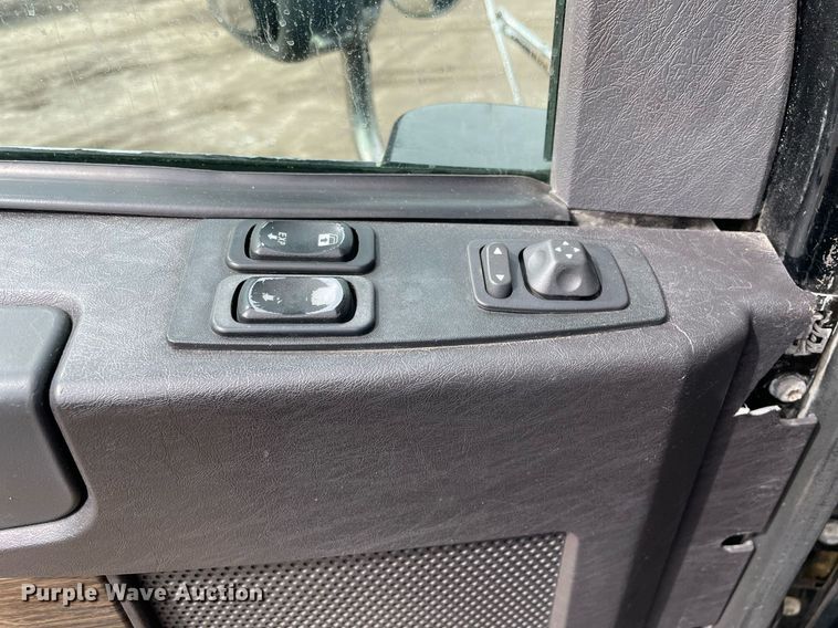 image for item LJ9564 2012 Freightliner Coronado SD  semi truck