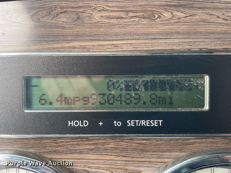 image for item LJ9564 2012 Freightliner Coronado SD  semi truck