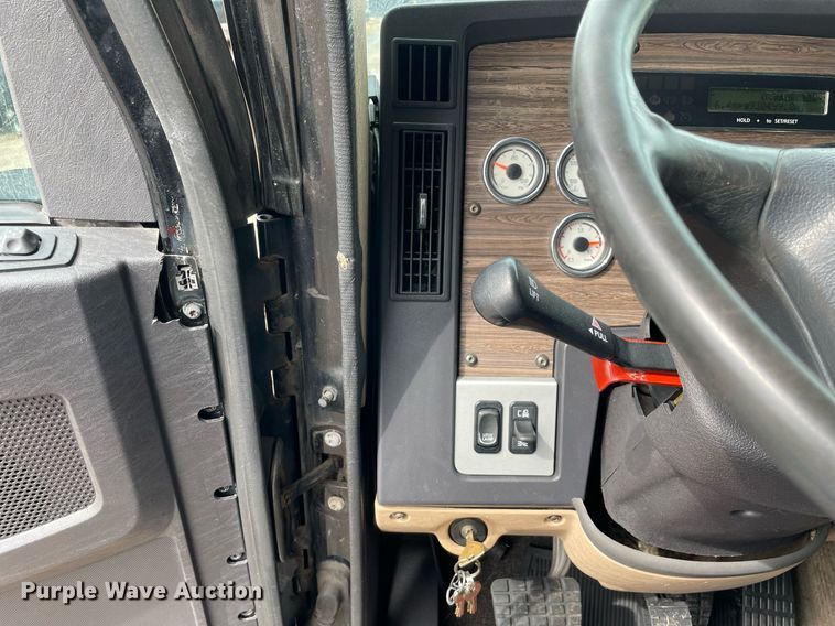 image for item LJ9564 2012 Freightliner Coronado SD  semi truck