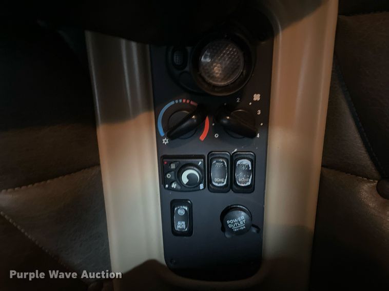 image for item LJ9564 2012 Freightliner Coronado SD  semi truck