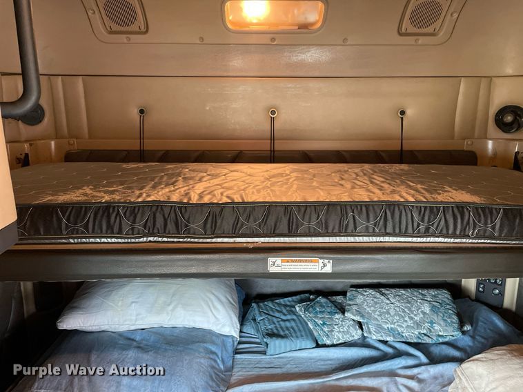 image for item LJ9564 2012 Freightliner Coronado SD  semi truck