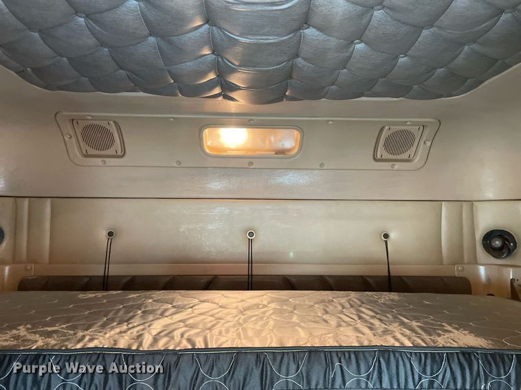 image for item LJ9564 2012 Freightliner Coronado SD  semi truck