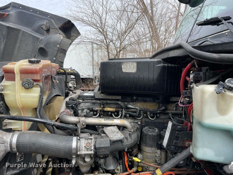 image for item LJ9564 2012 Freightliner Coronado SD  semi truck