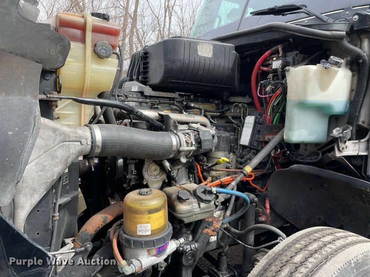 image for item LJ9564 2012 Freightliner Coronado SD  semi truck