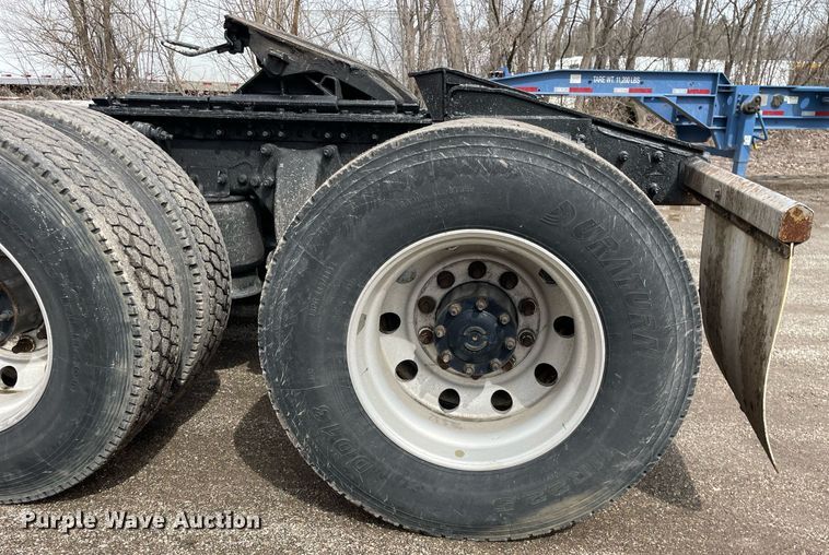 image for item LJ9564 2012 Freightliner Coronado SD  semi truck