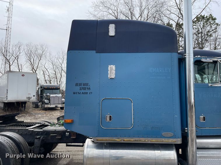 image for item LJ9565 1997 Peterbilt 379  semi truck