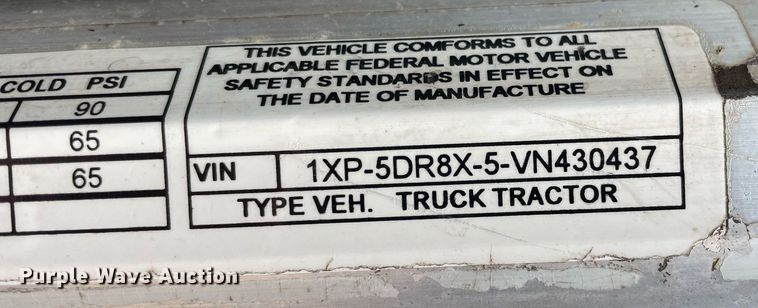 image for item LJ9565 1997 Peterbilt 379  semi truck