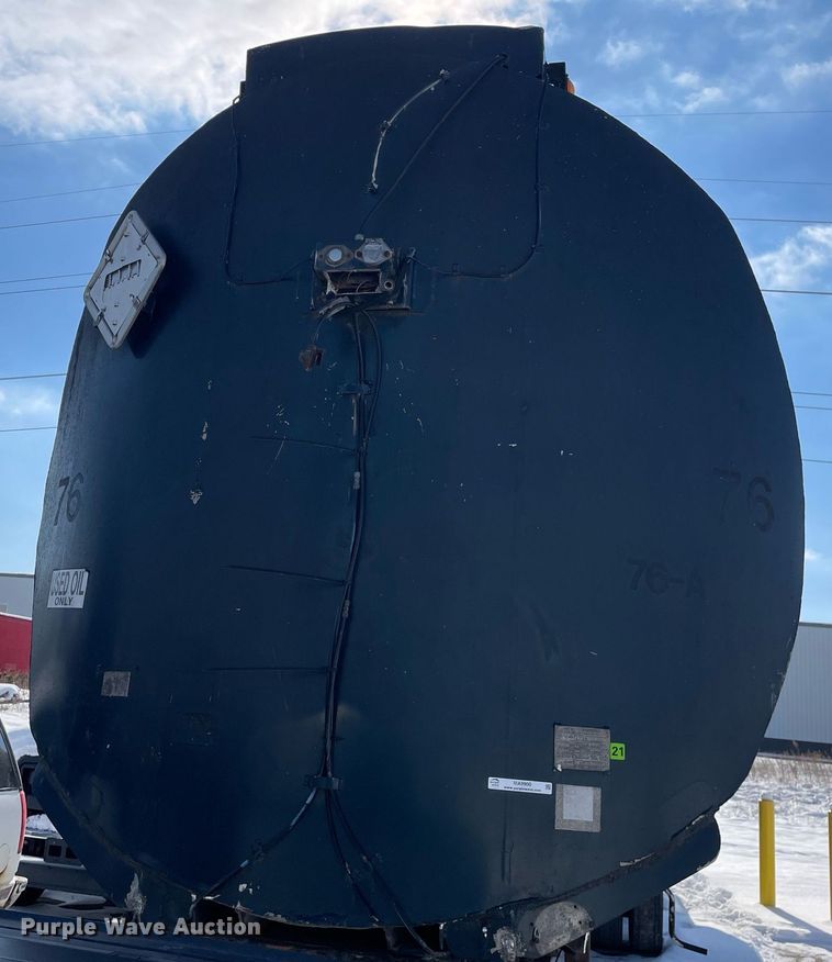 image for item MA9900 1974 Trailmobile F11S4MCM  tank trailer