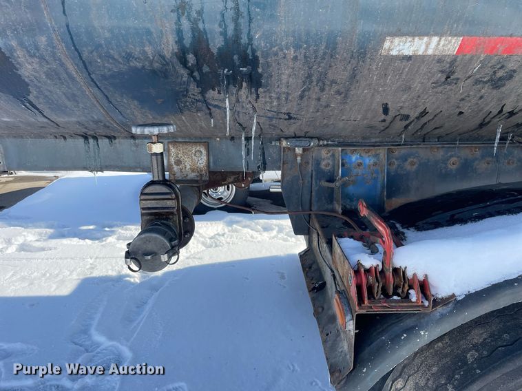 image for item MA9900 1974 Trailmobile F11S4MCM  tank trailer