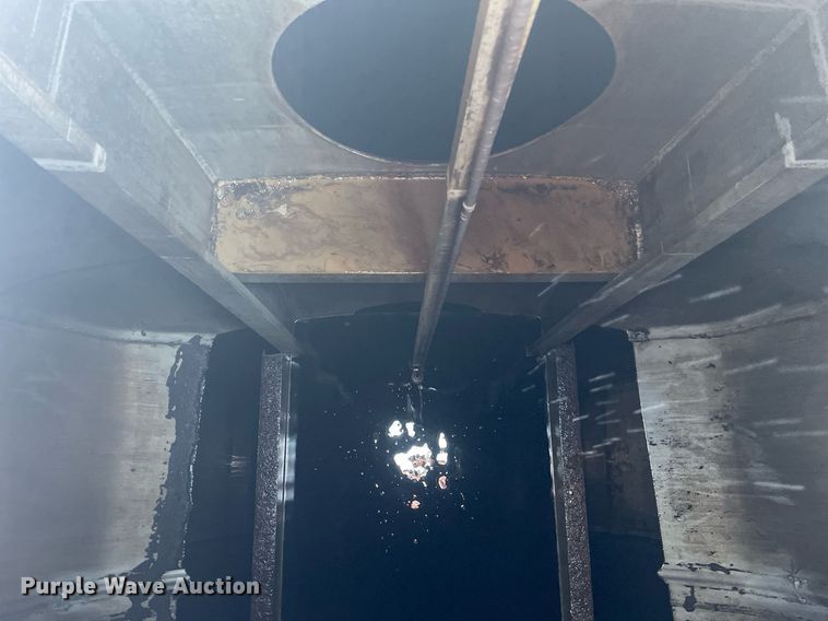 image for item MA9900 1974 Trailmobile F11S4MCM  tank trailer