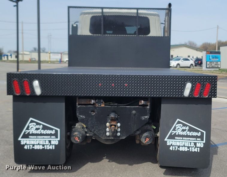 image for item MB9860 2009 International WorkStar 7400  flatbed truck