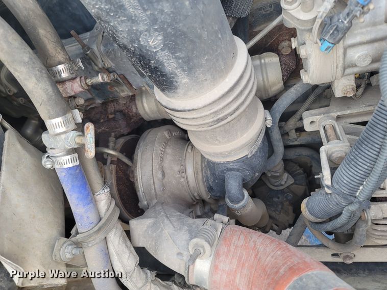 image for item MB9860 2009 International WorkStar 7400  flatbed truck