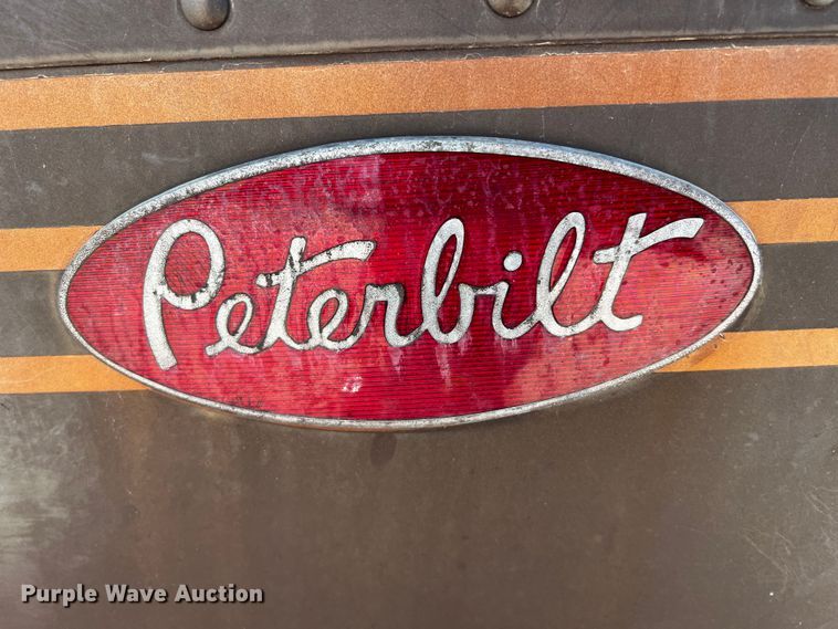 image for item MF9874 Peterbilt 359  hood