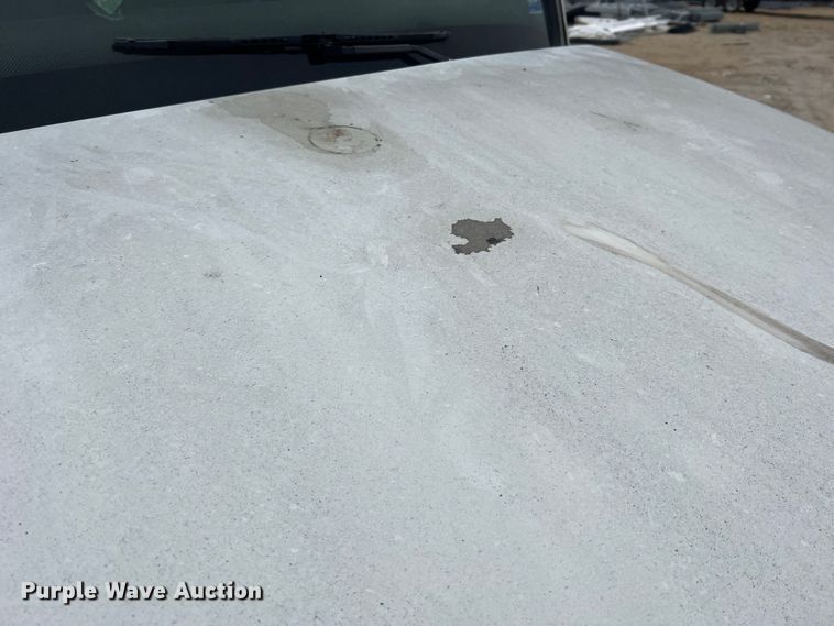 image for item MM9239 2002 Freightliner FL60  flatbed truck