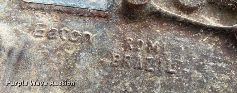 image for item MM9239 2002 Freightliner FL60  flatbed truck