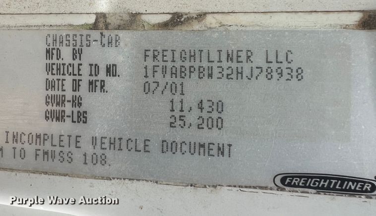 image for item MM9239 2002 Freightliner FL60  flatbed truck