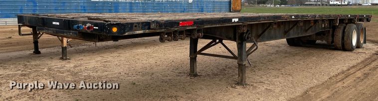image for item MM9358 2003 Utility Trailer  flatbed trailer